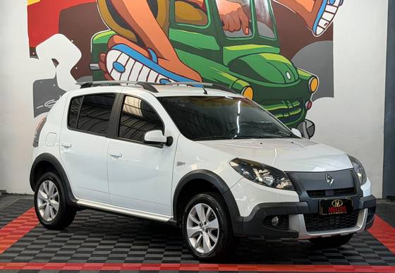 RENAULT SANDERO 1.6 STEPWAY 8V FLEX 4P MANUAL RENAULT SANDERO 1.6 STEPWAY 8V FLEX 4P MANUAL